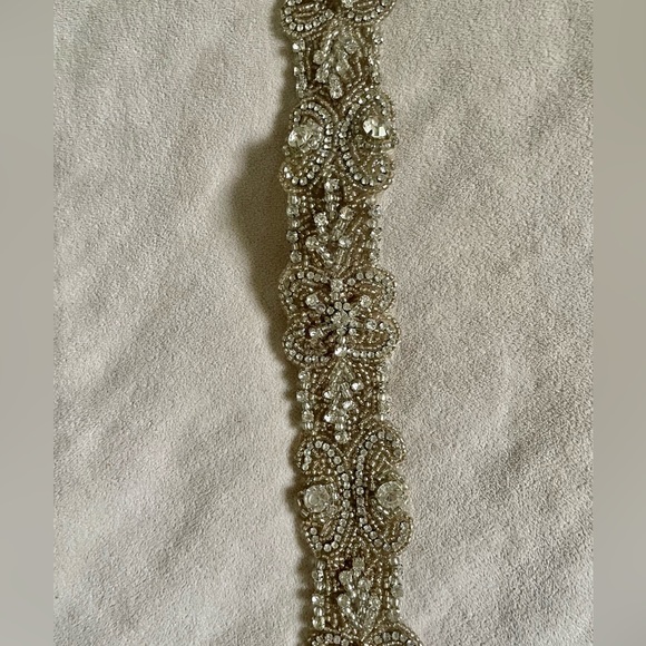 Rhinestone Bridal Belt - never been worn - Picture 2 of 5